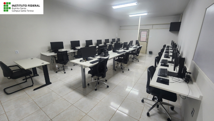 O Ifes Campus Santa Teresa realizou, no último dia 22/11/2023, a entrega de um novo Laboratório de Informática à comunidade escolar